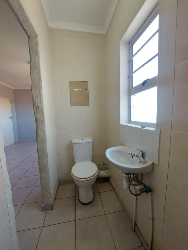 0 Bedroom Property for Sale in Goodwood Central Western Cape